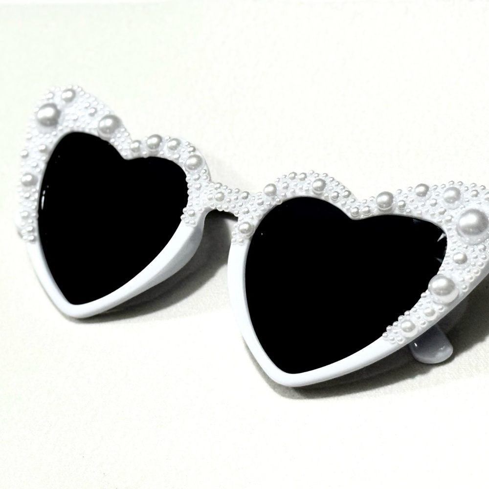 Heart-Shaped Pearl Embellished Sunglasses
